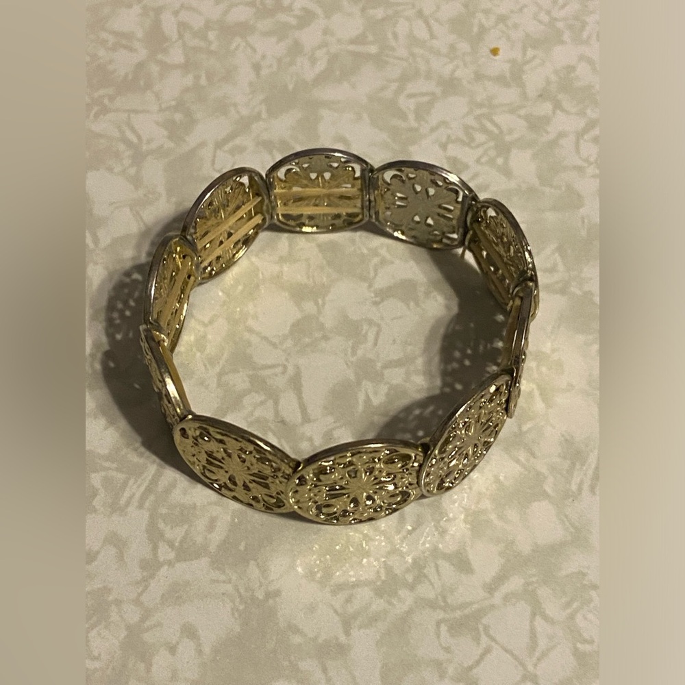 Ornate Medallion Stretch Costume Bracelet #7676 - Picture 4 of 5